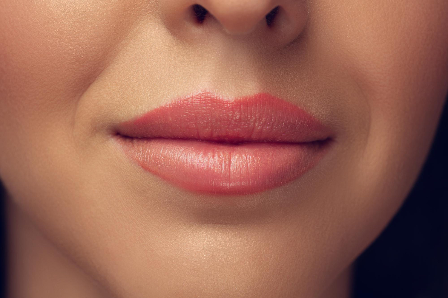 Lip lift – trwałe powiększenie ust
